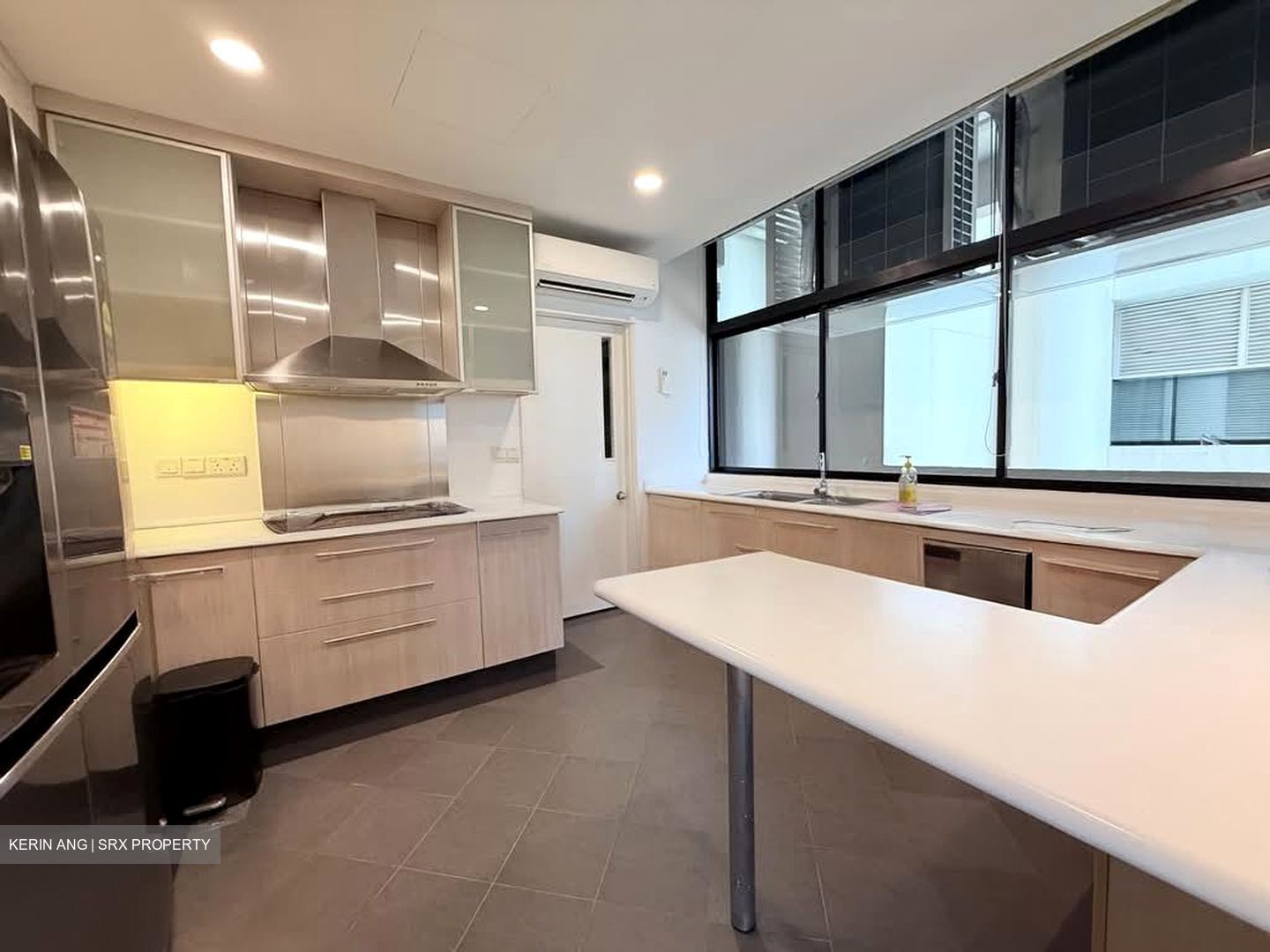 The Colonnade (D10), Condominium #575734141